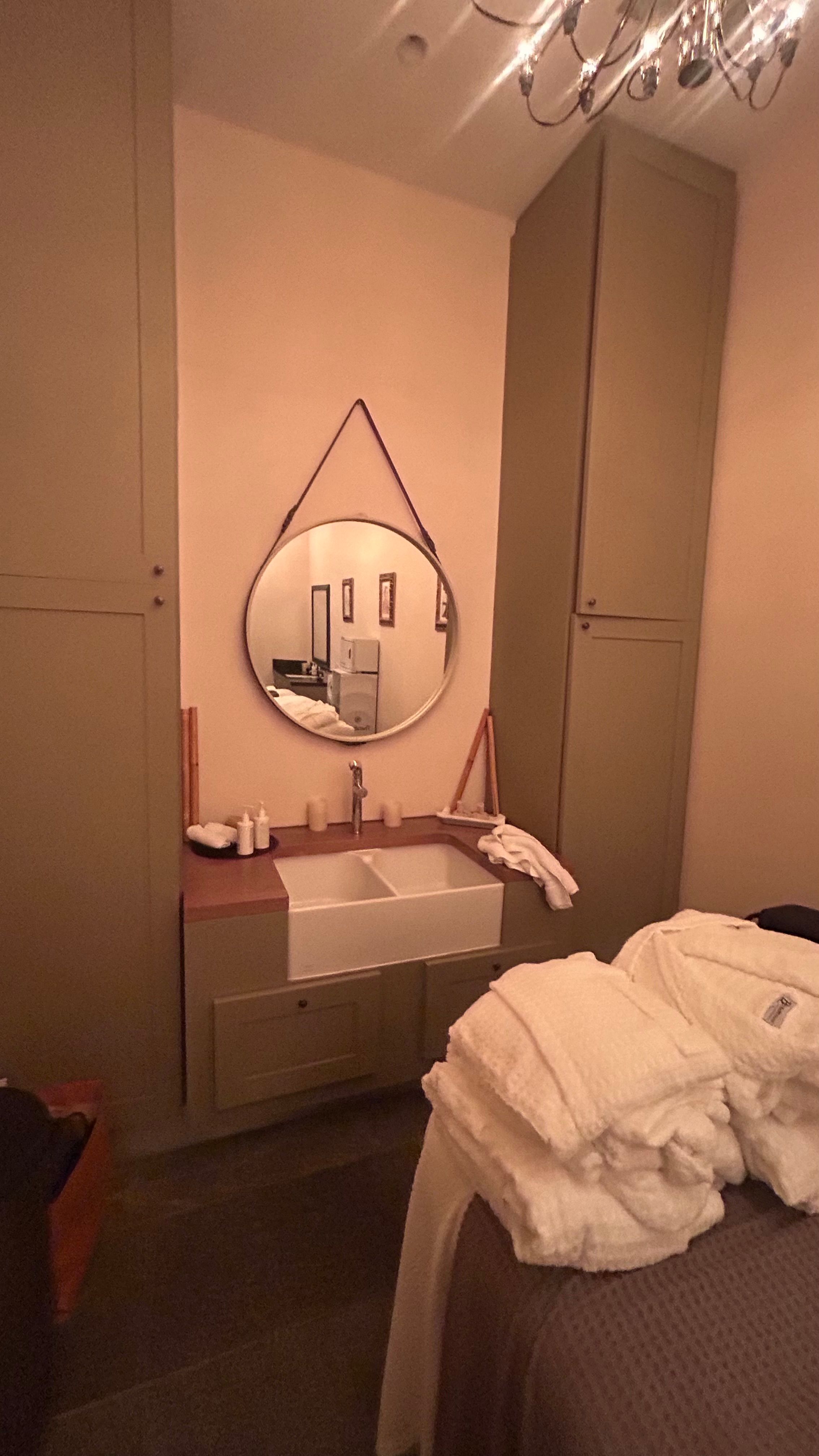 Couple Treatment Room in a Shoreditch Hotel - Wellness at 45 London, Shoreditch, photo 5