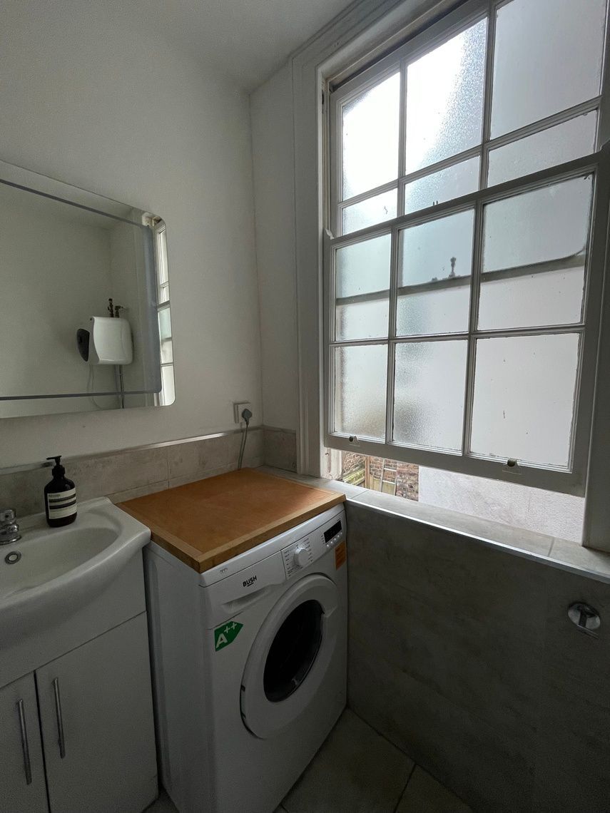 Regular Tuesdays: private therapy studio on Hoxton Square, N1, Hoxton, photo 7