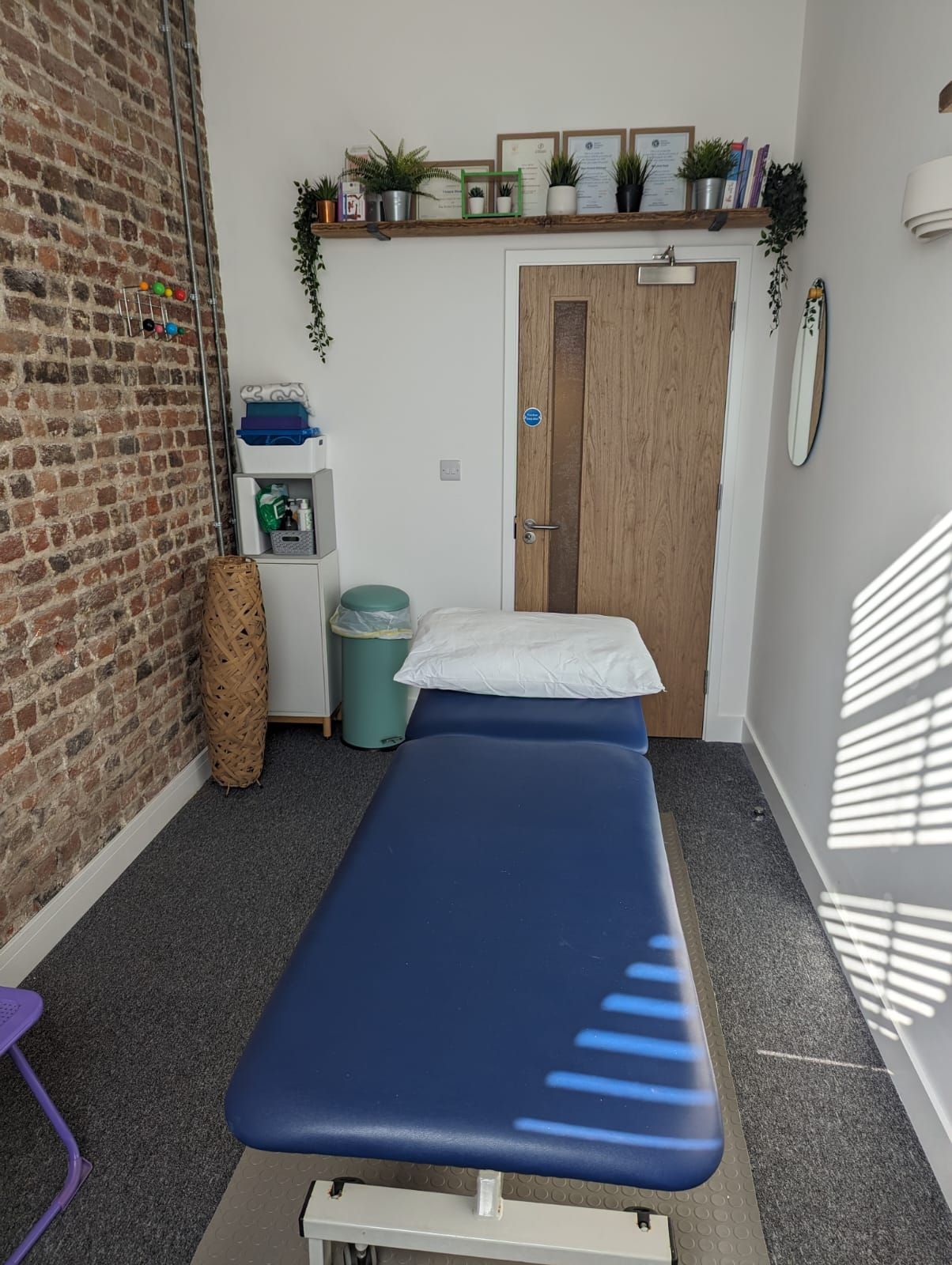 Borough High Street Clinic Room - Harper Road Osteopaths, London Bridge Station, photo 8