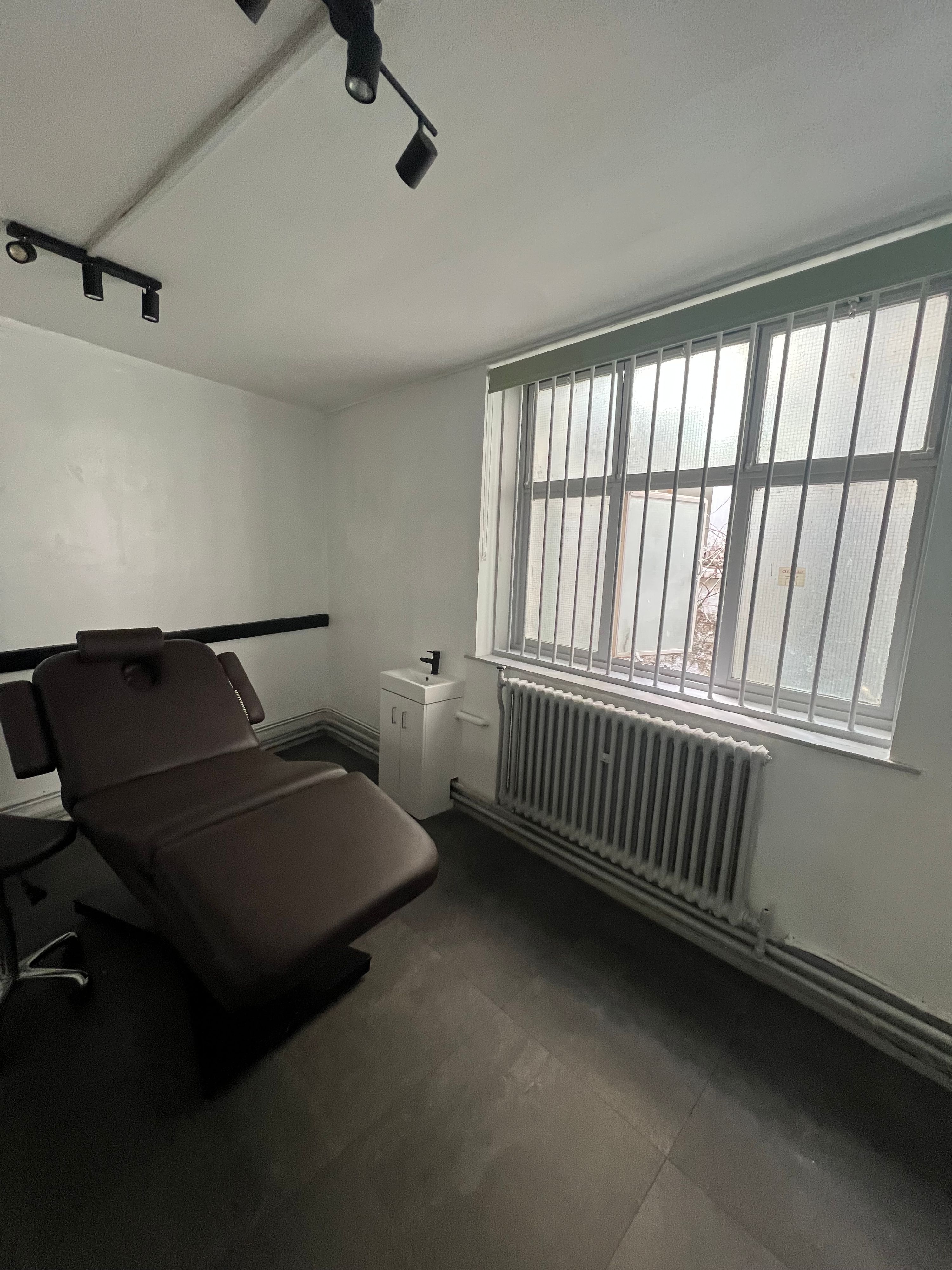 Beauty Room, therapy room to rent in Waterloo and Southwark