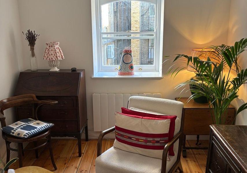 Talking therapy room on Brick Lane, Shoreditch E1, Shoreditch, photo 1