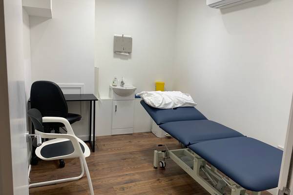 Treatment rooms at H3 Wellbeing, salon room to rent in London