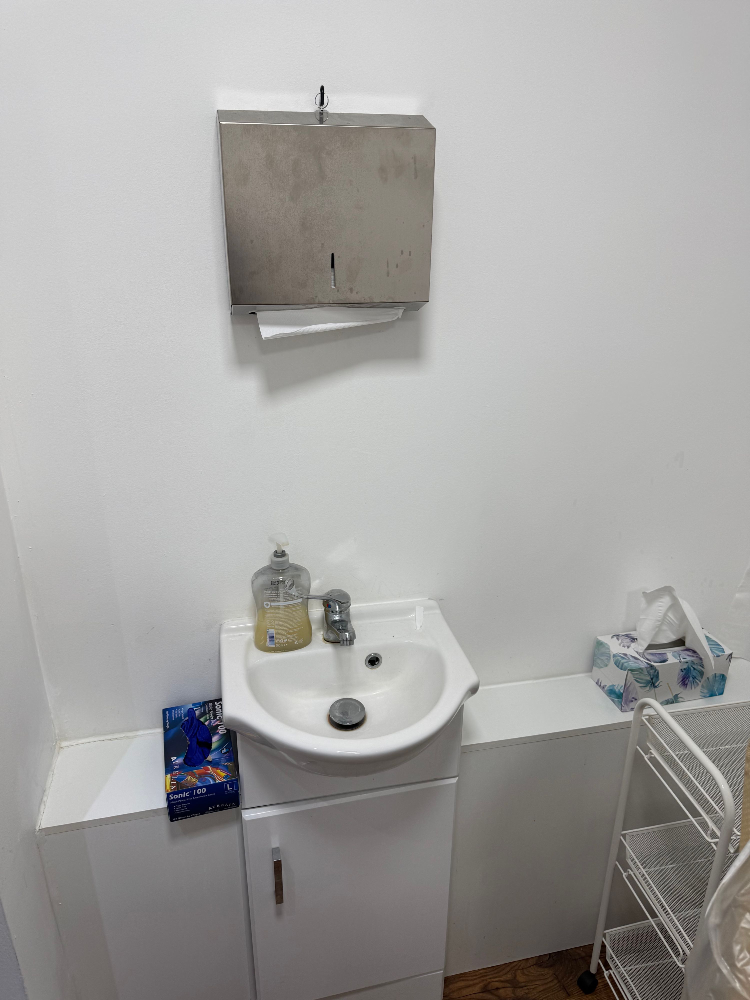 Treatment rooms at H3 Wellbeing, Finsbury Park, photo 3