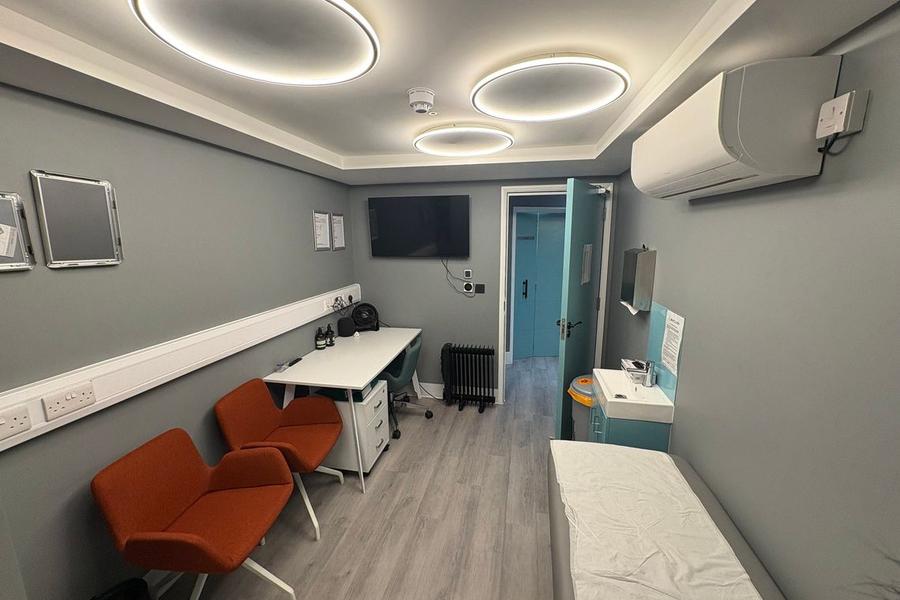 Large clinic room on Crawford Street, Marylebone W1, Marylebone, photo 2