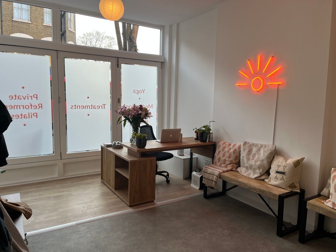 Treatment room at LIM studio, Highbury Park N5, Highbury, photo 3