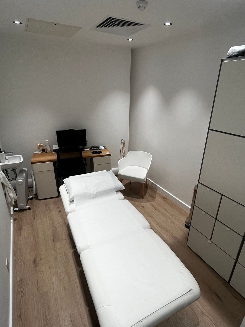 Private clinical room at The LAB, Clerkenwell EC1, Clerkenwell / Barbican, photo 4
