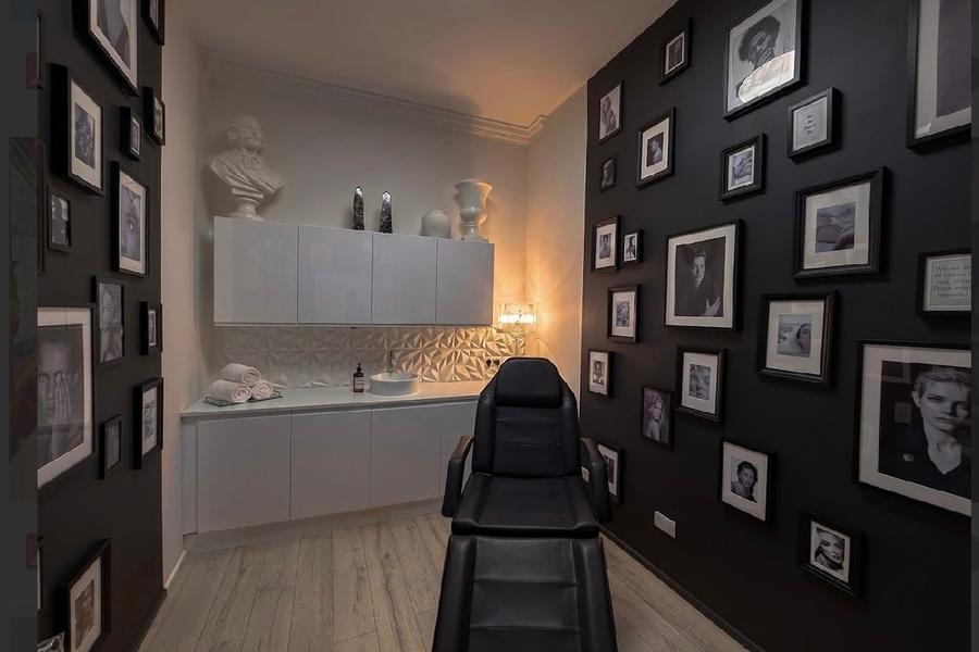 Treatment room in an award-winning Bloomsbury skin clinic, WC1B 3QJ , Bloomsbury, photo 2