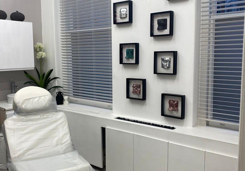 Treatment room in an award-winning Bloomsbury skin clinic, WC1B 3QJ , Bloomsbury, photo 3