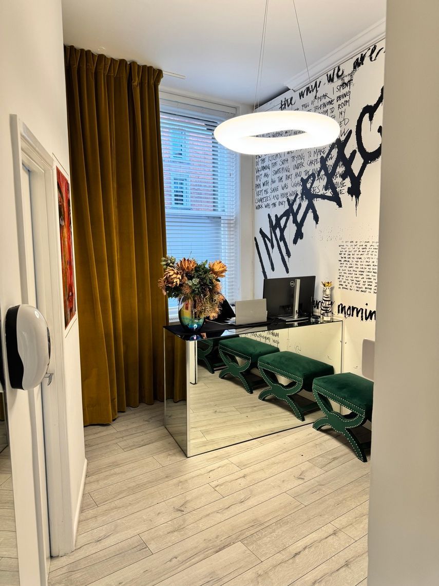 Treatment room in an award-winning Bloomsbury skin clinic, WC1B 3QJ , Bloomsbury, photo 4